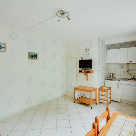 Διαμέρισμα A Cauterets: 4 Pers, Parking, Proche Telecabine Et Centre - Fr-1-401-48