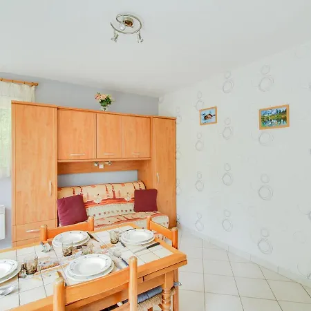 A Cauterets: 4 Pers, Parking, Proche Telecabine Et Centre - Fr-1-401-48 Διαμέρισμα Cauterets